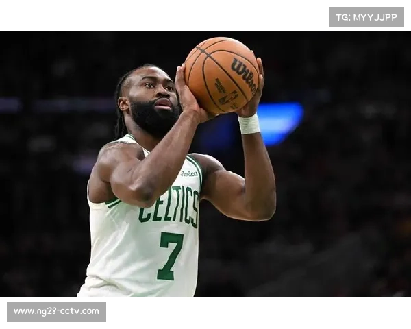 杰伦布朗谈安芬尼西蒙斯:波士顿讲究攻防兼备 杰伦布朗谈安芬尼西蒙斯:波士顿讲究攻防兼备